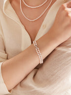 Natural Cultured Saltwater Akoya Pearl 18K Gold and Natural Diamond Bracelet