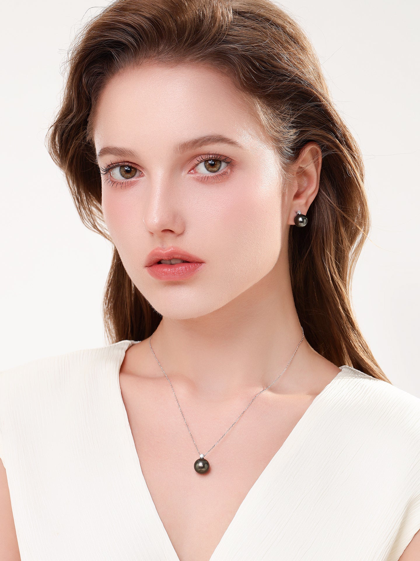 Princess Diana Style 18K Gold Natural Diamond and Natural Peacock Green Tahitian Black Pearl Stud Earrings