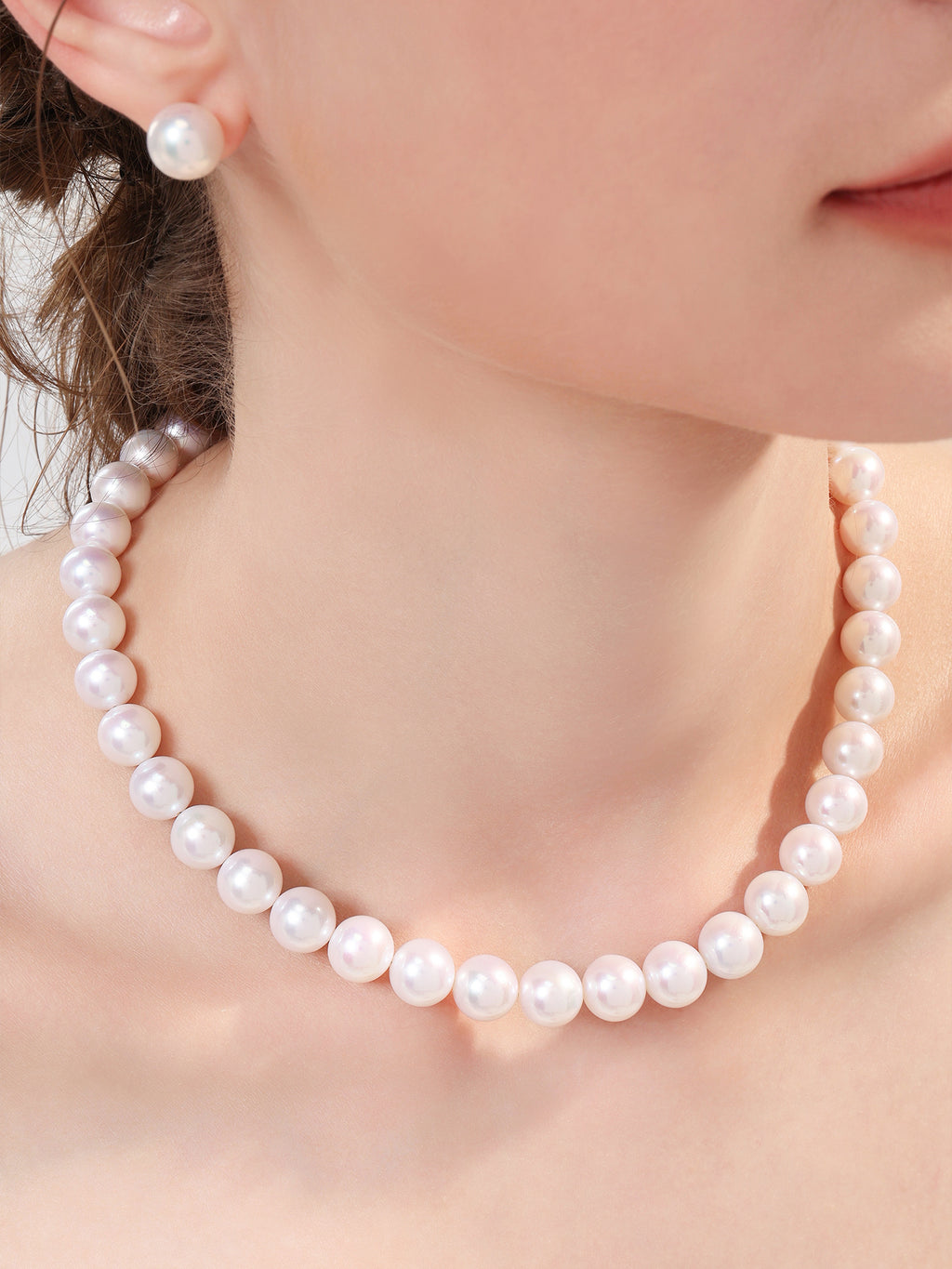 Classic style Certified Natural Cultured Freshwater Pearl 18K Earring
