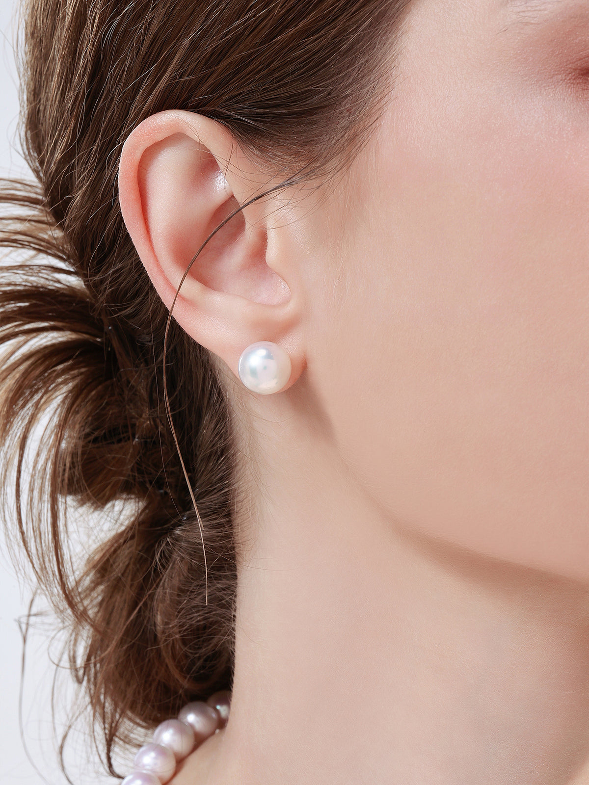 Classic style Certified Natural Cultured Freshwater Pearl 18K Earring