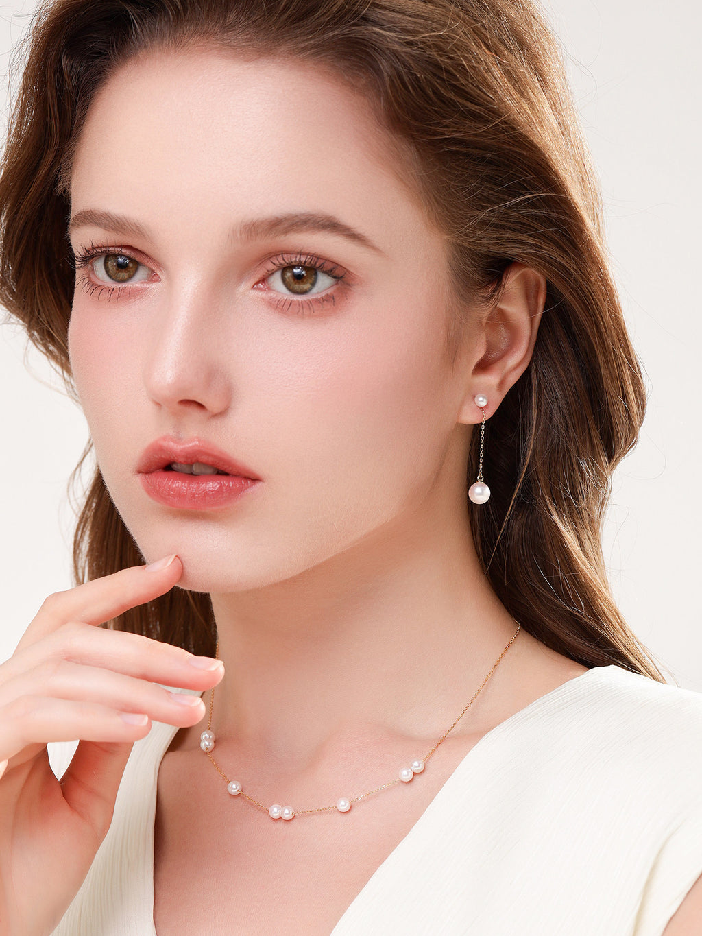 Mirror Luster Small Akoya Saltwater Pearl Earrings Hypoallergenic 18k Daily Wear Accessory