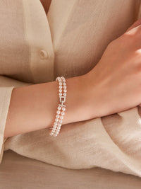Natural Cultured Saltwater Akoya Pearl 18K Gold and Natural Diamond Bracelet