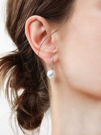 Australian South Sea Pearl 18K Gold Water droplet Natural Diamond Stud Earrings Natural Saltwater Pearl